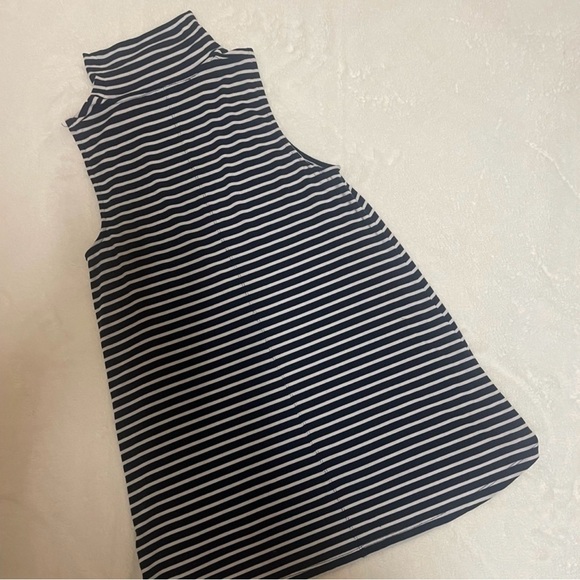 Athleta Sleeveless Turtleneck Tank Top Navy & White Stripes - Size XS - Picture 4 of 4
